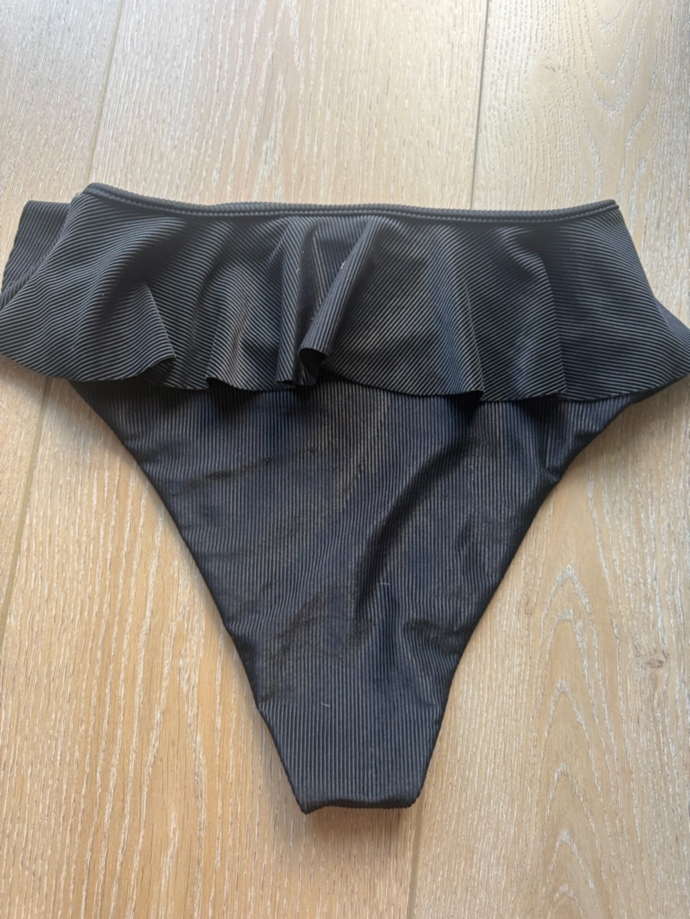 Beach Riot Black Ribbed Swim Top - Picture 2 of 4